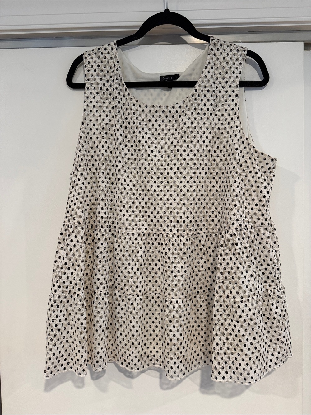 Lightweight tiered tank top